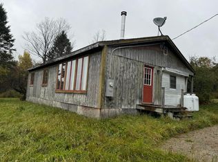 1950 Stearns Brook Rd, Derby Line, VT 05830