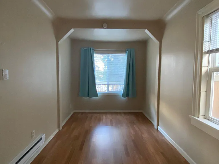 5229 17th Ave NE — Photo 6