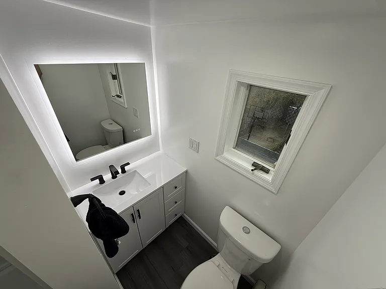 715 W Cedar St #2 — Photo 3