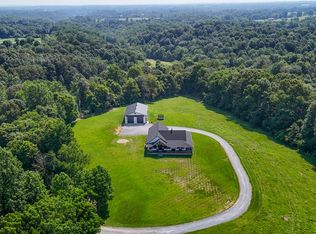 2427 Green Valley Rd, Lafayette, TN 37083