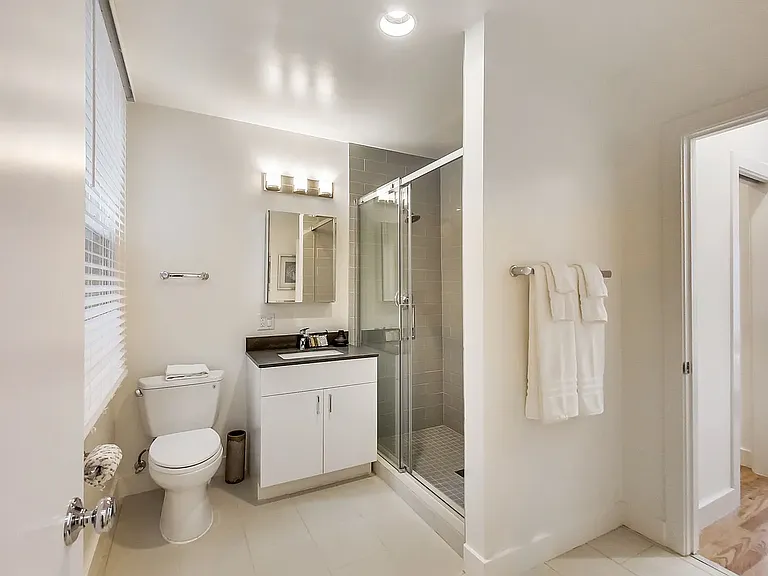1142-1146 Montgomery St #7022R — Photo 26