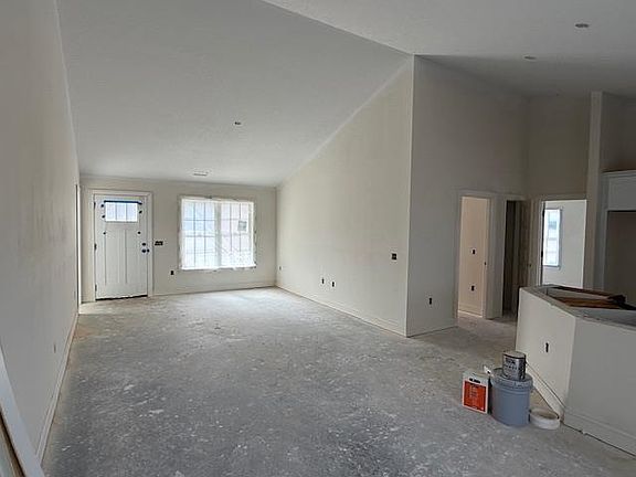 5th image of 374 Three Curve Rd. #Cedar 3