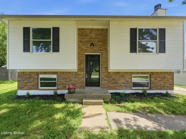 2813 Smoke Rd, Louisville, KY 40220