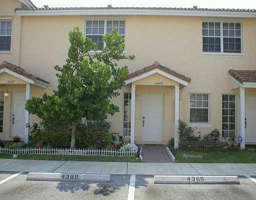 4th image of 6828 Sienna Club Dr