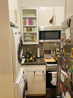 Rented by Bank Neary | media 73