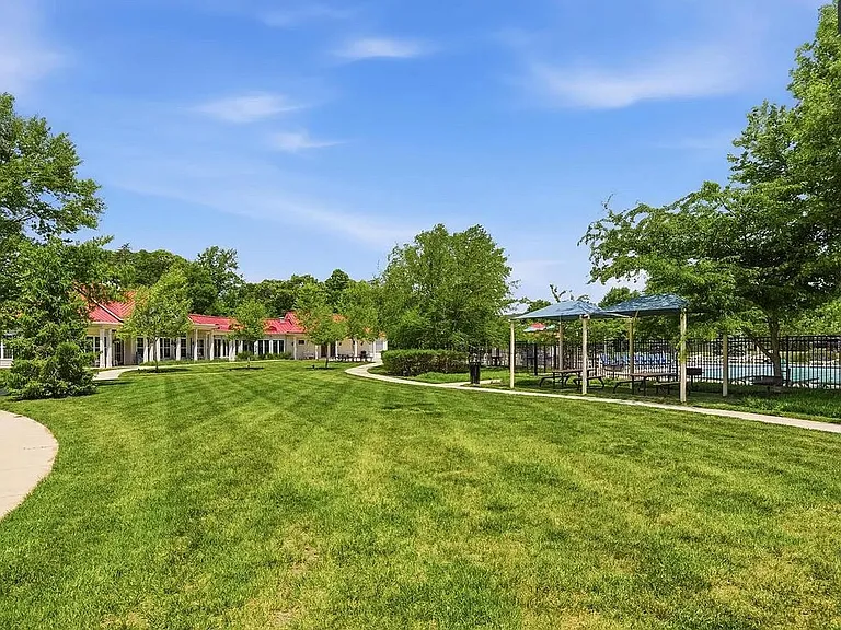 539 Willow Bend Dr — Photo 28