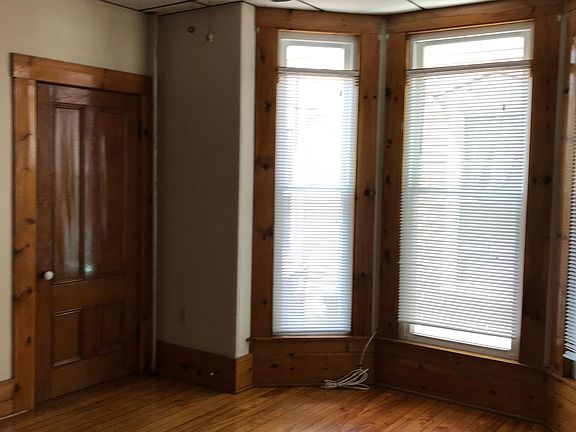 3rd image of 14 Park St APT 1