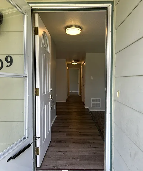 2609 Berkeley St — Photo 1