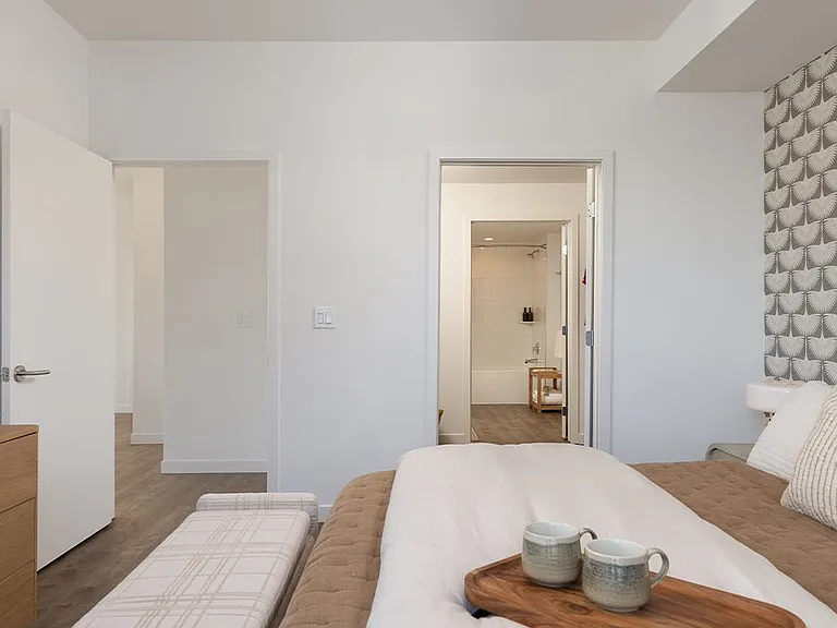 Resa Long Beach — Photo 43