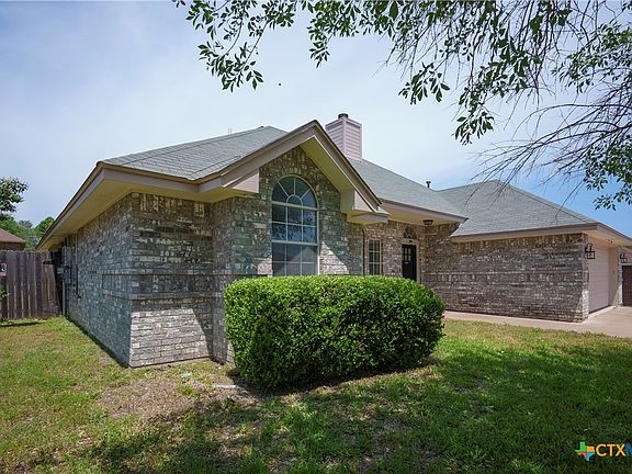 2nd image of 410 Diana Ln