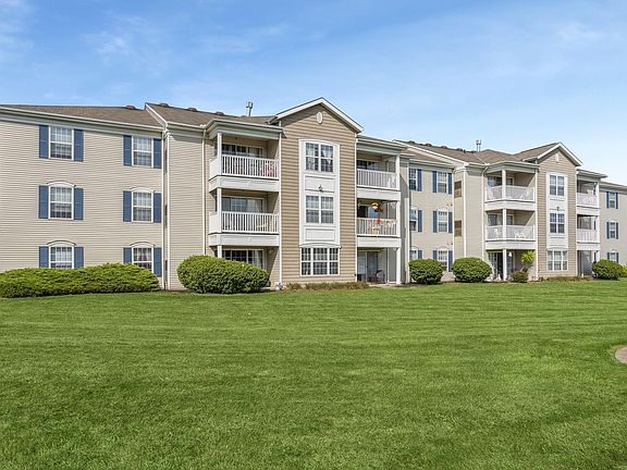 2nd image of 3814 Cascades Blvd #6977588