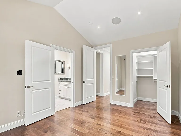 16771 Frank Ave — Photo 16
