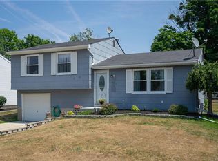 6873 Chaffee Ct, Derby, NY