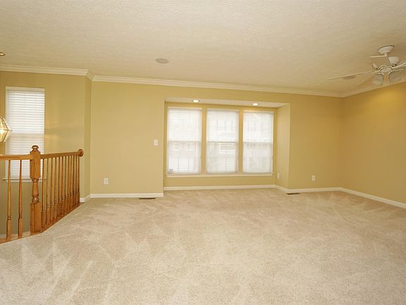 4th image of 7203 Mariemont Cres