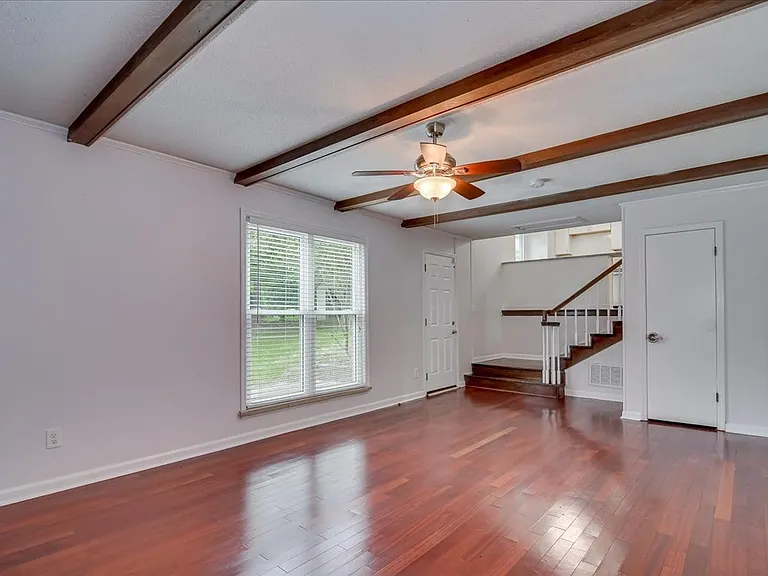 303 Meadowlake Dr — Photo 13