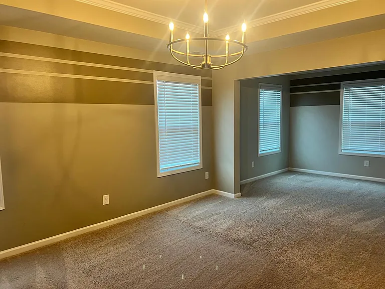 1109 Walbury Hl — Photo 4