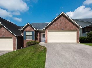 5247 Avery Woods Ln, Knoxville, TN 37921