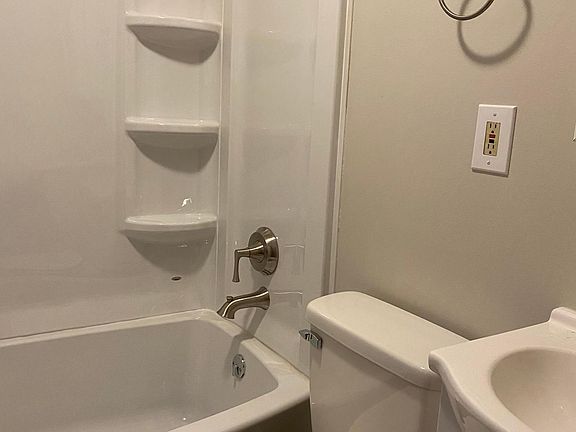 3rd image of 367 Mansion St #B