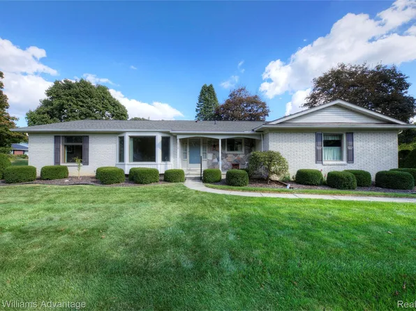 12812 Drury Ln, Plymouth, MI 48170