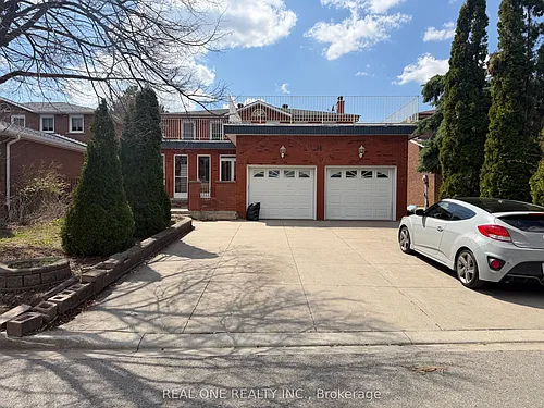 14 Empringham Cres Photo 1
