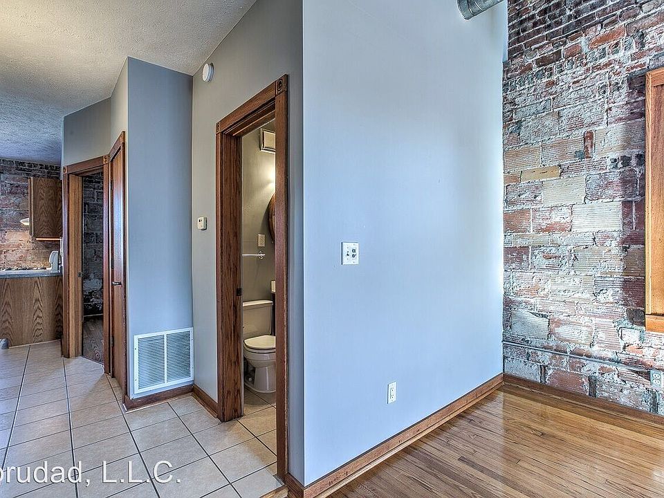 1st image of 324 S 27th Ave APT 05