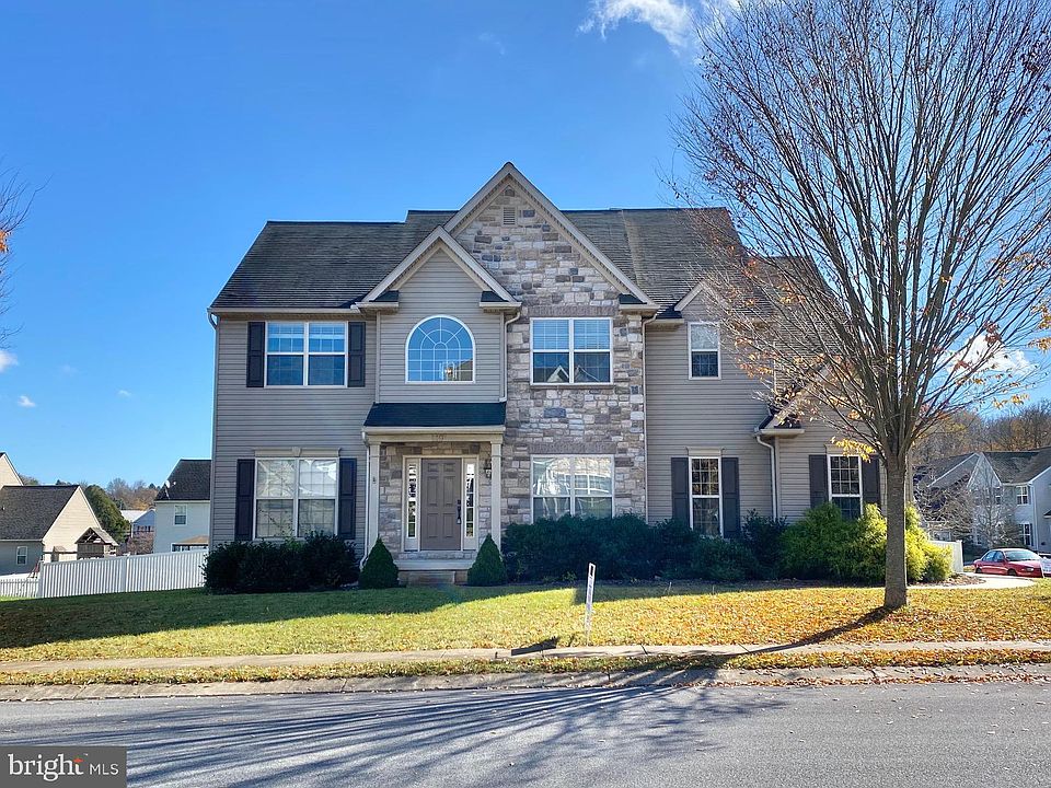 119 S Broad St New Freedom Pa 17349 Zillow