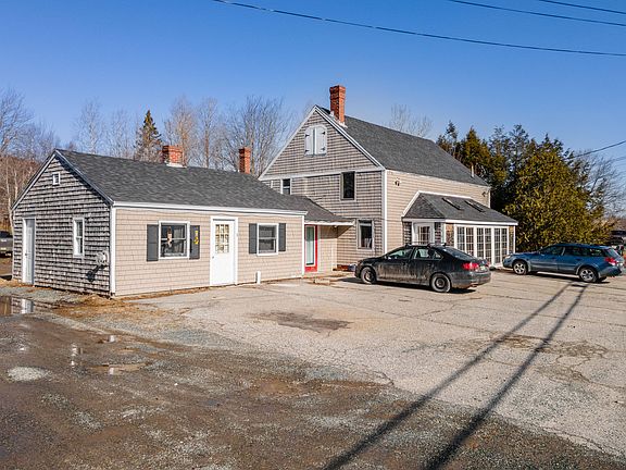 3rd image of 176 Ellsworth Road