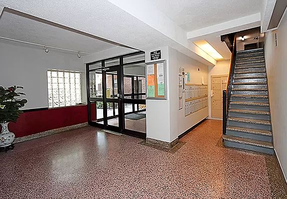 4th image of 32-23 88th St #D201