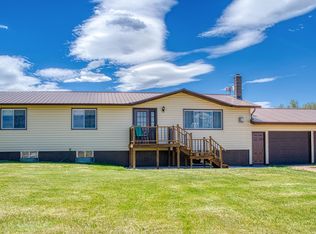 148 Bertha Rd, Moorcroft, WY 82721