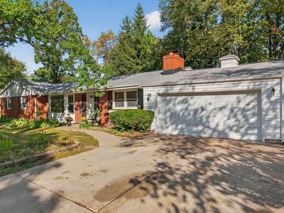 4472 North 104th STREET, Wauwatosa, WI, 53225