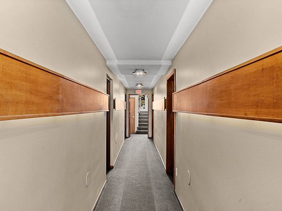 3rd image of 316 4th St SE #102