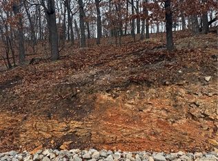 185 Navajo Rd, Lake Ozark, MO 65049