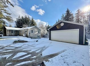 1020 East St, Huntington, VT 05462