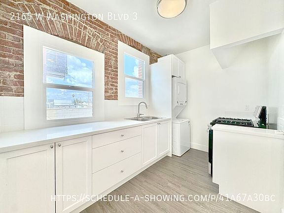 3rd image of 2165 W Washington Blvd APT 3