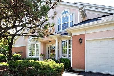 1st image of 3001 Lexington Ln #9L41