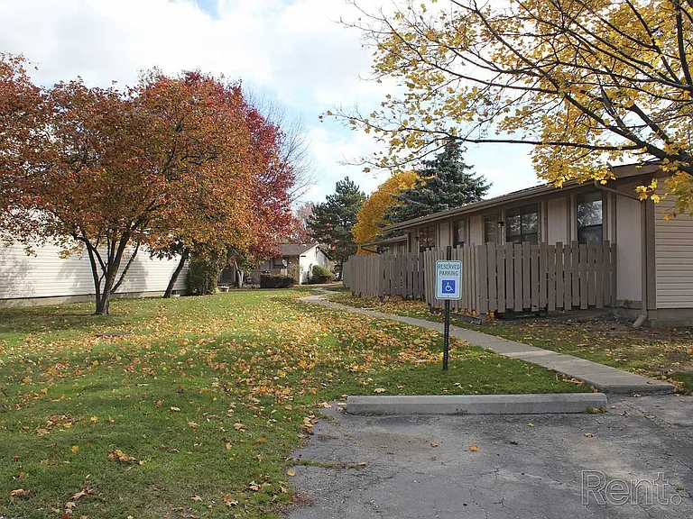 The Willows — Photo 8