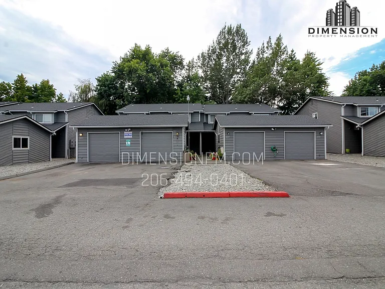 2025 M St NE — Photo 2