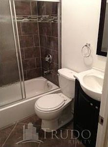 2nd image of 3240 N Clark St APT 6