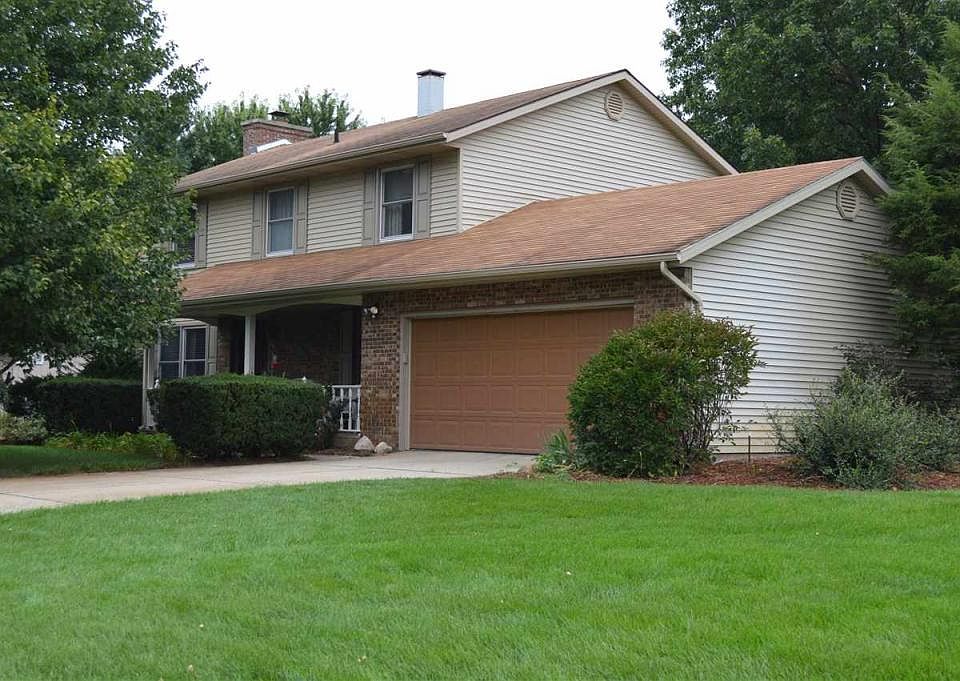 1st image of 56740 Pinecrest Dr