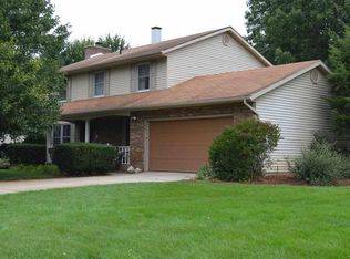 56740 Pinecrest Dr, Elkhart, IN 46516