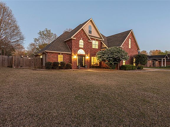 2nd image of 1894 N Barrington Dr