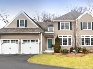 5 Cobblestone Dr, Winchester, MA 01890