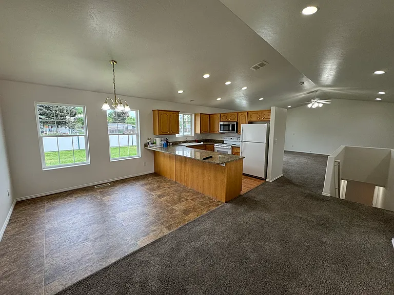 3486 Obryant St — Photo 2