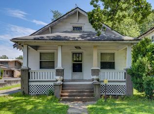 1918 N Douglas Ave, Springfield, MO 65803