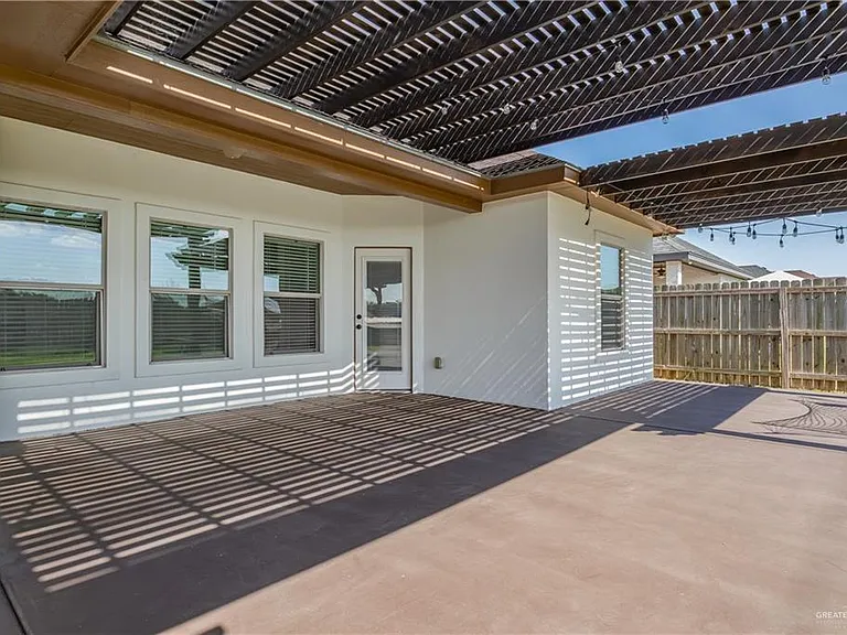 2324 Lupita St — Photo 16