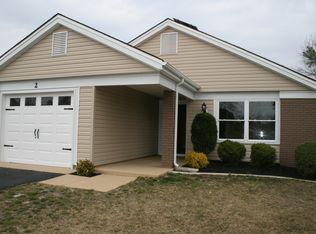 2 Westgate Pl, Manchester, NJ 08759