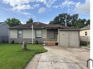 301 19th Ave N, Texas City, TX 77590