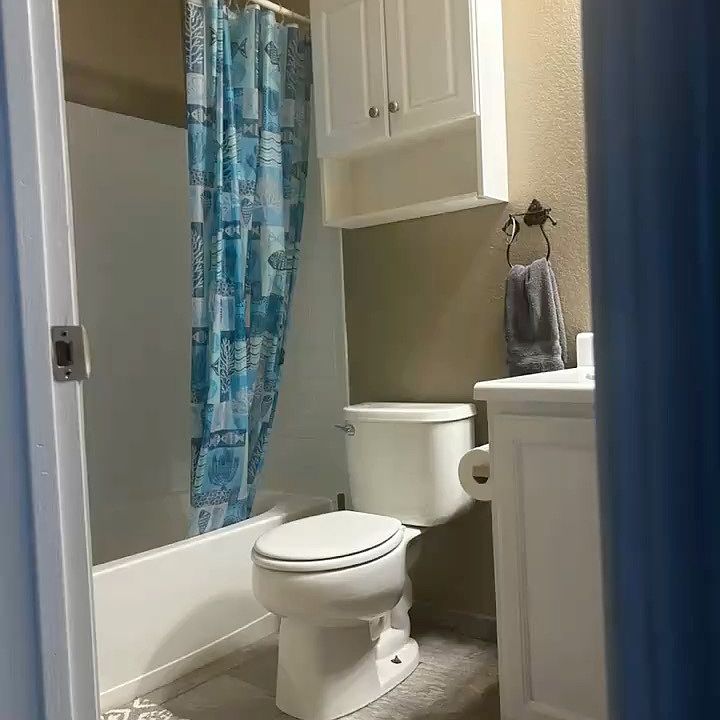 2nd image of 4102 Fern Ave #1