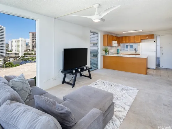 1617 Keeaumoku St APT 705, Honolulu, HI 96822