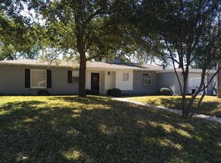 114 Bryker Dr, Terrell Hills, TX 78209